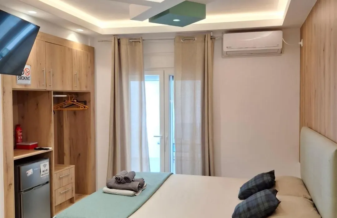 Luxury Semi Basement Apartment With Terrace-1
